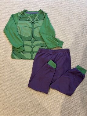 Marvel Avengers Hulk Pajamas Boys Size 7 Long Sleeve 2 Pc Set